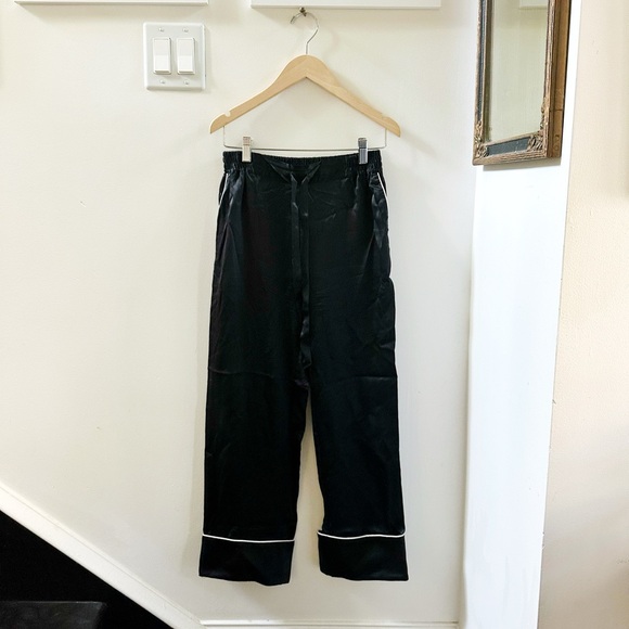 New NOIRI Black Silk Tuxedo Pajamas XS/S - Picture 3 of 3